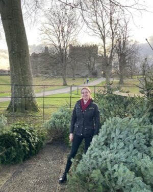 Dehenna Davison Instagram - Swipe for the Christmas tree glow up! 🎄 

Finally back home for Christmas so headed to @rabycastleofficial today to pick out a tree - something I clearly take far too seriously based on the first pic 😂

We decorated this evening so it’s finally feeling like Christmas in the Davison household! Fifty points if you can guess the colour theme of the tree… 🌟