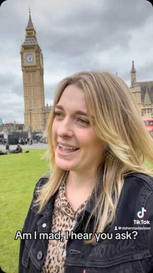 Dehenna Davison Instagram - London Marathon is coming up so please help me to support the National Migraine Centre! #migraine #migrainetiktok #chronicmigraine #marathontraining #londonmarathon #running #training #chronicillness