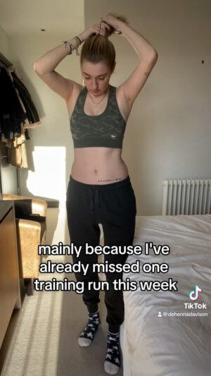 Dehenna Davison Instagram - Part 1 of the hardest training run so far thanks to my wonderful friend, chronic migraine! But proud I got out and did it. Now curled up on the sofa with the curtains closed! #marathontraining #londonmarathon #migraine #chronicmigraine #running #training #chronicillness