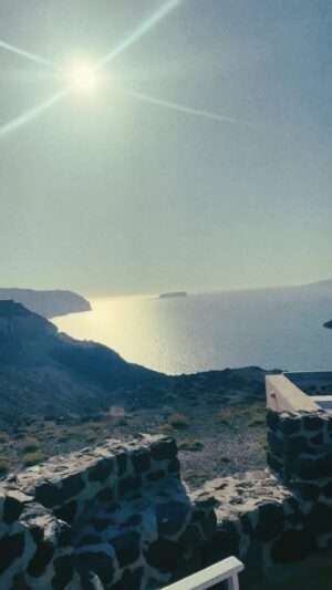Deirdre Lorenz Instagram - Traded sirens for sunsets. ☀️🔥 #untilfurthernotice #greece #greekislands #cyclades #vacation #notworking #relaxing #vacation #islandgirl #sunset #santorini #oldwindmill #windmill #lovestory #love