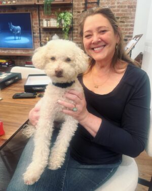 Deirdre Lovejoy Instagram - Mr. Pickles has a crush.
I don’t blame him! Best host best game explainer best of all things, Cam. What a patient soul you are…❤️❤️❤️