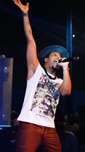 Deitrick Haddon Instagram - When it hits, it hits! 

Meet us in Orlando May 22nd, Miami May 23rd, Jacksonville May 24th & Savannah GA May 25th!

Bring your dancing shoes because it's a straight party for Jesus!! 
#igotawaytour 
@igotawaytour 
#onenightincalifornia 
#OutNow