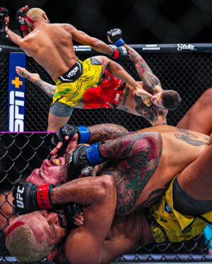 Deiveson Figueiredo Instagram - The God of War! ⚔️

@daico_deusdaguerra got it done against Cody Garbrandt 🇧🇷

#UFC300 | LIVE on TNT Sports & discovery 