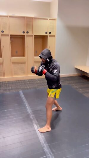 Deiveson Figueiredo Instagram - Jesus é Rei 🤴
 @teamfigueiredo.ofc
@francisco_sniper_figueiredo 
@iliarde.santos
@juniordedinho 
@patriciopitbull 
@cptamericas 
@henry_cejudo