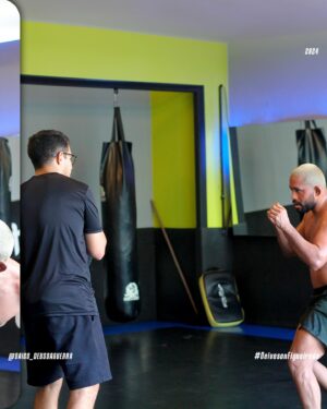 Deiveson Figueiredo Instagram - Preparação é a chave do meu desempenho nas lutas! 👊🏽

Em dia de treino, aqui não tem moleza. Vamo pra cima! 💪🏽

@jogueblaze 
@teamfigueiredo.ofc 
@coephysio 

#DeivesonFigueiredo #DaicoDeusDaGuerra #Treino #Desempenho #UFCBrasil #MMA #OCampeãoVoltou