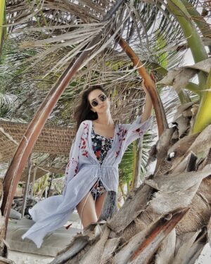 Demet Sevim Instagram - 🌴