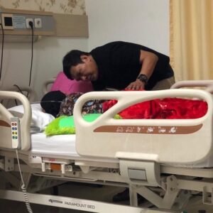 Denaya Bintang Azmi Instagram - Emak dan anak laki - lakinya,,,