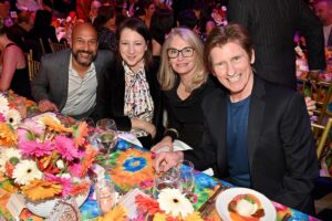 Denis Leary Instagram - Kicking Parkinson’s ass at the 22nd #FoxGala w over 2 billion bucks raised! Donate to @michaeljfoxorg through link in bio