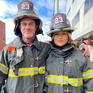 Denis Leary Instagram - The Rescue Me Reboot cast is off the charts. So many great moments during our @learyfirefighters @fdnyfoundation event Friday to raise $ for fire depts across America. You can still donate at link in bio. @chris_meloni @therealmariskahargitay @adamferrara @bobby1960 #billycrudup #brianwilliams #stevebuscemi #internationalfirefightersday