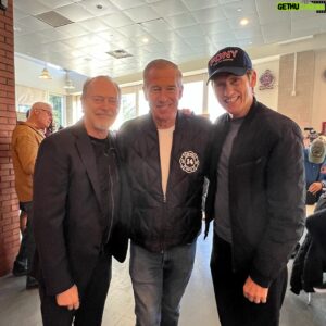 Denis Leary Instagram - The Rescue Me Reboot cast is off the charts. So many great moments during our @learyfirefighters @fdnyfoundation event Friday to raise $ for fire depts across America. You can still donate at link in bio. @chris_meloni @therealmariskahargitay @adamferrara @bobby1960 #billycrudup #brianwilliams #stevebuscemi #internationalfirefightersday