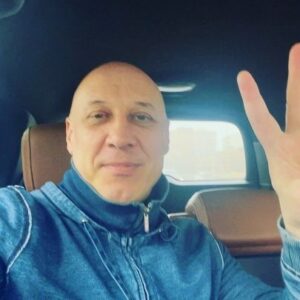 Denis Maydanov Instagram - Встречай, Питер! Вечером концерт в БКЗ Октябрьский!!

#Юбилей
#30летТворческойДеятельности 
#РокнроллОЛюбви