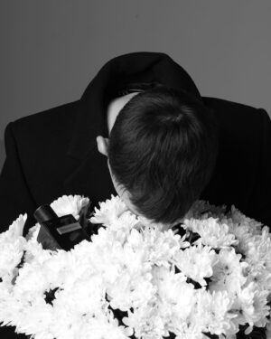 Denis Roabeş Instagram - Y NOT? I can buy myself flowers. but @yslbeauty Y.. 
 #12hoursofintensity 

În avanpremieră @notino_ro