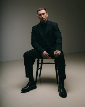 Denis Roabeş Instagram - Rhythm & Soul. 

Photos by @koss.photography 
Styling by @mariaegpais