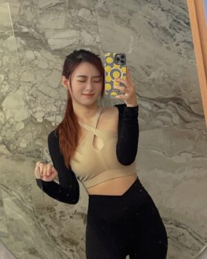 Denise Soong Ee Lyn Instagram - life outside the classroom, swipe to the end to see me struggle for dear life. this week, my pilates instructor scolded me for not following instructions and now I finally understand the classroom anxiety some of my students feel, because learning can be overwhelming yknow 🤣