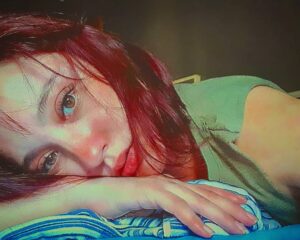 Deniz Altan Instagram - her yarın diyet için en uygun gündür bugünse sadece yalan dolan