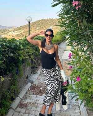 Deniz Arna Instagram - Bugünde sağdan, soldan, önden ve arkadan kendimizi gösterdik çok şükür. 😛
