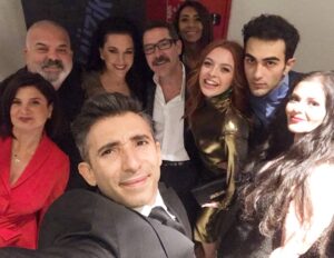Deniz Özerman Instagram - Dostluk,kardeslik,sevgi,AŞK merhamet,vefa,iyilik,degerlerimiz,60 lı yillar,sabir,şefkat, umut,dayanma gücü #Mucize2Aşk#@boyutfilm @mucizeaskfilm beklerizzz ❤💙💙❤@melisssezen @denizoral33 @mertturak @bernasulun @hakangidan @senay_gurler Desteginize teşekkurler ...güzel insanlar güzel düsünür ve onlar iyi günde de vardir😘🙇🌷🌷💙💙@tugbatasoy
