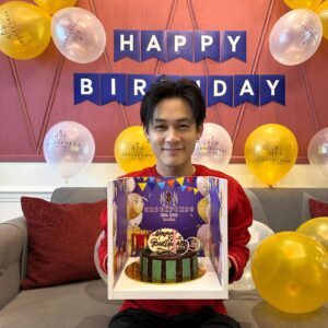 Dennis Chew Instagram - #父亲节快乐
@yip6339 @jam.es_chow @davidyeoh0008 
#生日快乐
@kennethjianwen @richiekrq 

Thank you so much to all my babies for the Dad’s Day surprise! 
Thank you @resortsworldgenting for making @richiekrq so happy.