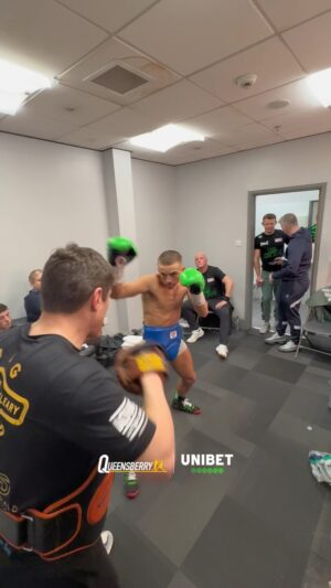 Dennis McCann Instagram - Is this tonight’s knockout punch? 👀

@dennismccann looks ready for war 😤

#Magnificent7 | Now | Live on @tntsports