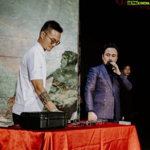 Denny Darko Instagram - Permainan semakin menegangkan, besok pun akan lebihhh menegangkan! Masih di @hillparkmedan.id sampai 1 Januari 2024, ayo yg belum berkunjung, buruan bergabung dan nonton langsung keseruannya!