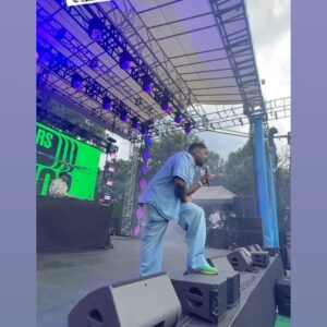Deon Cole Instagram - Putting in work for our country. At vice president’s Kamala Harris house hosting her 50 years of hip hop celebration was nothing short of amazing. Thank you @vp @kamalaharris and to her entire staff for having me.