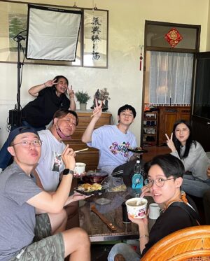 Derek Chang Instagram - -

熱得嫑嫑的一天
還是要吃愛の拉麵
幾霸摳 爆汗也爽