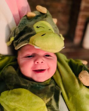 Derek Klena Instagram - “Dracarys!!!” 🔥🐉🔥#houseofdragon #smallbutmighty #babiesfirsthalloween