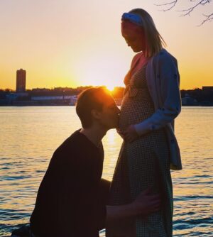 Derek Klena Instagram - Baby K, you’re about to light up our life in a big way! 💙Sept. 2022💙