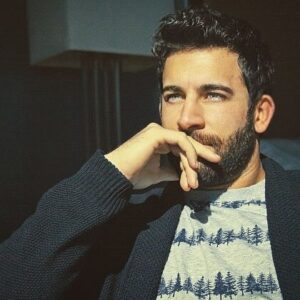 Derek Peth Instagram - ...but what IS Forrest Gump's wifi password? 💭