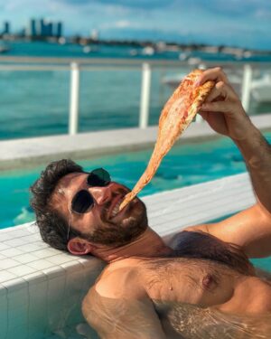Derek Peth Instagram - Basic Vacation ☀️