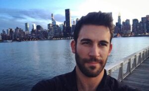 Derek Peth Instagram - New York City... I'm back here to do big things, in a big place, and in a big way...bite by bite. I did a lot of self reflection today, as the meetings to really kick of the business reasons I'm back begin tomorrow. Millions of people move here every year with the same idea of performing on the western world's largest stage. From here...it doesn't look so big or scary. We can do this with or without you.