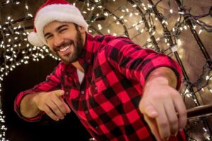 Derek Peth Instagram - When you go into the forest to get your Christmas tree at 8, but have to show up at @kayyorkcity bday at 9. 📸 @nycshutterspeed . . . 
note: no trees were harmed in the making of this photo