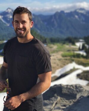 Derek Peth Instagram - Yes @bacheloretteabc men can take mountain pictures with a shirt on.