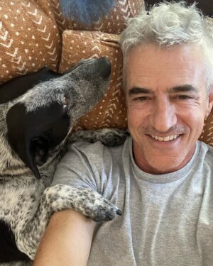 Dermot Mulroney Instagram - free dog! thx @thelabellefoundation #Lucy free haircut too #cutathome #strikemullet #fauxhawk?