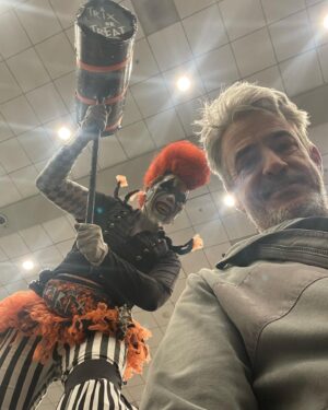 Dermot Mulroney Instagram - last weekend at @creepiecon INCREDIBLE spills,chills,freaks with my fam,and terrifying mis-spellings galore!!! Thx y’all esp @jose.sepulveda.7712