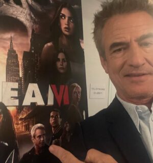 Dermot Mulroney Instagram - More Scream-ing.  What a ride!! ❤️🔪🩸
