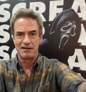 Dermot Mulroney Instagram - More Scream-ing.  What a ride!! ❤️🔪🩸
