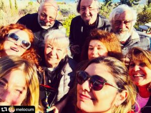 Derya Alabora Instagram - # iyiki doooğduuuun eceeeee👏👏👏💃🏿💃🏿💃🏿💃🏿💃🏿💃🏿🥗🥗🥗🥗🎂🎂🎂🎂🎂🌻🌻🌻🌻🌻