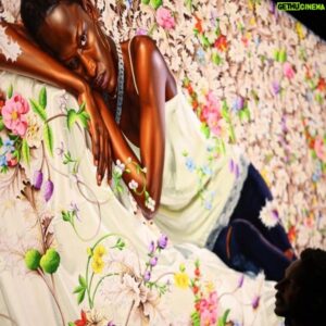 Desmond Howard Instagram - When I am not watching football, I'm taking my sons to look at art. Excellent @kehindewiley exhibit at @mfahouston. INCREDIBLE art!!
#art
#blackart
📸: @desjrh