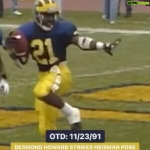 Desmond Howard Instagram - #OTD in 1991, @desmondhoward housed the punt that sealed his @heismantrophy season. 🏆