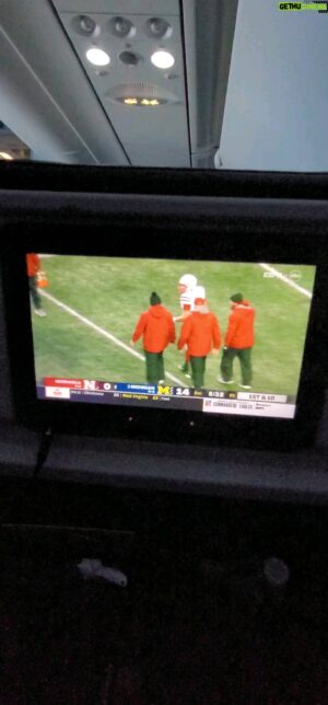 Desmond Howard Instagram - Thank you @delta...able to watch 3 games 😁.
Mich/Neb
L'ville/Clem
Ala/Miss
@collegegameday 
#collegefootball