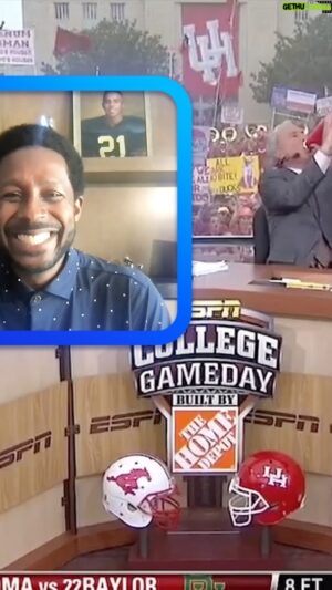 Desmond Howard Instagram - Lee Corso is a national treasure. 😂 

@DesmondHoward’s favorite @CollegeGameDay memory about coach is one for the books.
