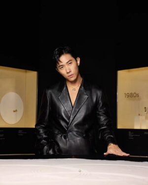 Desmond Tan Instagram - 3 is a magic number! Discover the exquisite artistry behind @Cartier's legendary Trinity collection and celebrate the centenary of an icon! 

Step into a world of timeless elegance at the Cartier Trinity 100: The Centenary of an Icon pop-up, now open to the public from 15-23 July 2024. 

#CartierTrinity #Trinity100Celebration #CartierSingapore