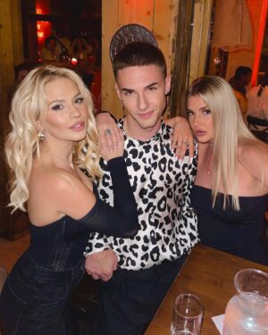 Despoina Tsoutsa Instagram - Forever and ever 👯👯