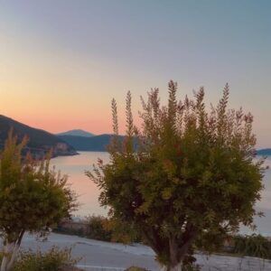 Despoina Tsoutsa Instagram - Έχει χαρα μεγάλη το κορίτσι, σας ευχαριστώ πολύ για τις ευχές σας 🪬❤️
