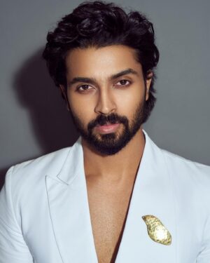 Dev Mohan Instagram - 💫 

Styled by @jukalker 
Outfit by @rishtabyarjunsaluja 
Styling team @pratimajukalkar 
Handmade brooch @rangeelagoa 
Makeup @sadhnasingh1 
Hair @hairbyrajabali 
Photography @ishan.n.giri 
#fashion #star #style #white #love