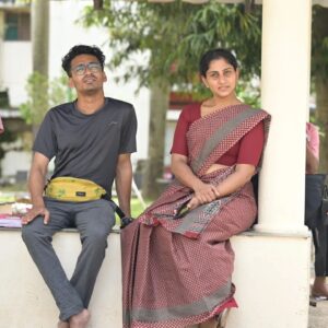 Devaki Rajendran Instagram - Location memories😊

Sujatha's expressions🥳🥳🥳
Purusha Pretham - The Male Ghost streaming on @sonylivindia 
📸@k.n_vs
.
.
.
.
.
.
#sonyliv #PurushaPrethamMovie #krishandfilms #krishand #malayalamcinema #malayalammovie #art #artistsoninstagram #sugarlochan #prasanthalexander #devakirajendran #filmmaking #filmmaker #filmmakers #filmmakerslife #shootmode #shootdiaries #kochigram #kochi #trivandrum #actors