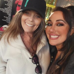 Devanny Pinn Instagram - So happy i was invited to be a horror guest at  @maagmarketplace to benefit @heritagemusoc today!

My booth was next to several lovely genre staples,  including new spooky friend Brett Wagner ( aka Leatherface from Texas Chainsaw Massacre 3D ) who had awesome goodies for sale so seek him out- and was so awesome helping me promote the release of my film #TheBlackMass (Feb 27th!)

Was such a fun event, great attendance of genre fans, a swarm of clowns and awesome staff. Ty to everyone who cane out to see me and purchased merch to support. And of course to @statik_talent_agency_llc for making it happen 
❤️ 👻 

#horrormovies #spooky #charity #Screamqueen #PINNing #horrorfanatic #orangecounty #Leatherface #arttheclown #foragoodcause