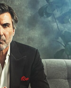 Devanny Pinn Instagram - Let’s start the week on some fresh new content. It was such an honor to be part of the team for a brand new series produced by @devannypinn and @officialmichelleromano called @theblvdseries . Here is a sneak preview promotional photo with the great @vincentirizarry . Thank you for including me in this! 

Assistants: @megshislop11 @thaisvieirakennedy 
Powdering: @meghantaylorhardy @hausofbeautynh 

#actor #laactor #laactors #soapoperas #soapopras #hollywood #hollywoodactors #hollywoodactor #tvseries #tvseriesactor