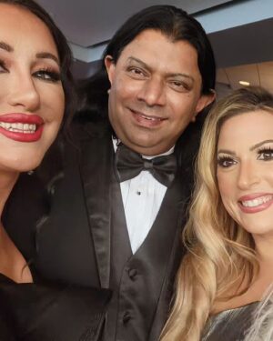Devanny Pinn Instagram - Few more pics from #primetime #Emmys 
Was fun to attend the show for the first time on their 75th anniversary and experience the tribute to iconic programming over the years.
 Loved seeing friends old n new, learning a new corner of our biz and celebrating creatives. Ty to @shekharrahate and @romanmediainc for such a fun collaboration 💗 

Watch for my directorial debut ##TheBlackMass coming Feb 27 and first word on my new show coming soon too!
#Emmys2024 #actress #filmfatales #Screamqueen #awardseason #almostfamous #couturedress #PINNing 

👗 by @shekharrahate 
👠 by @badgleymischka
Hair by @vivalamane 
@televisionacad @foxtv